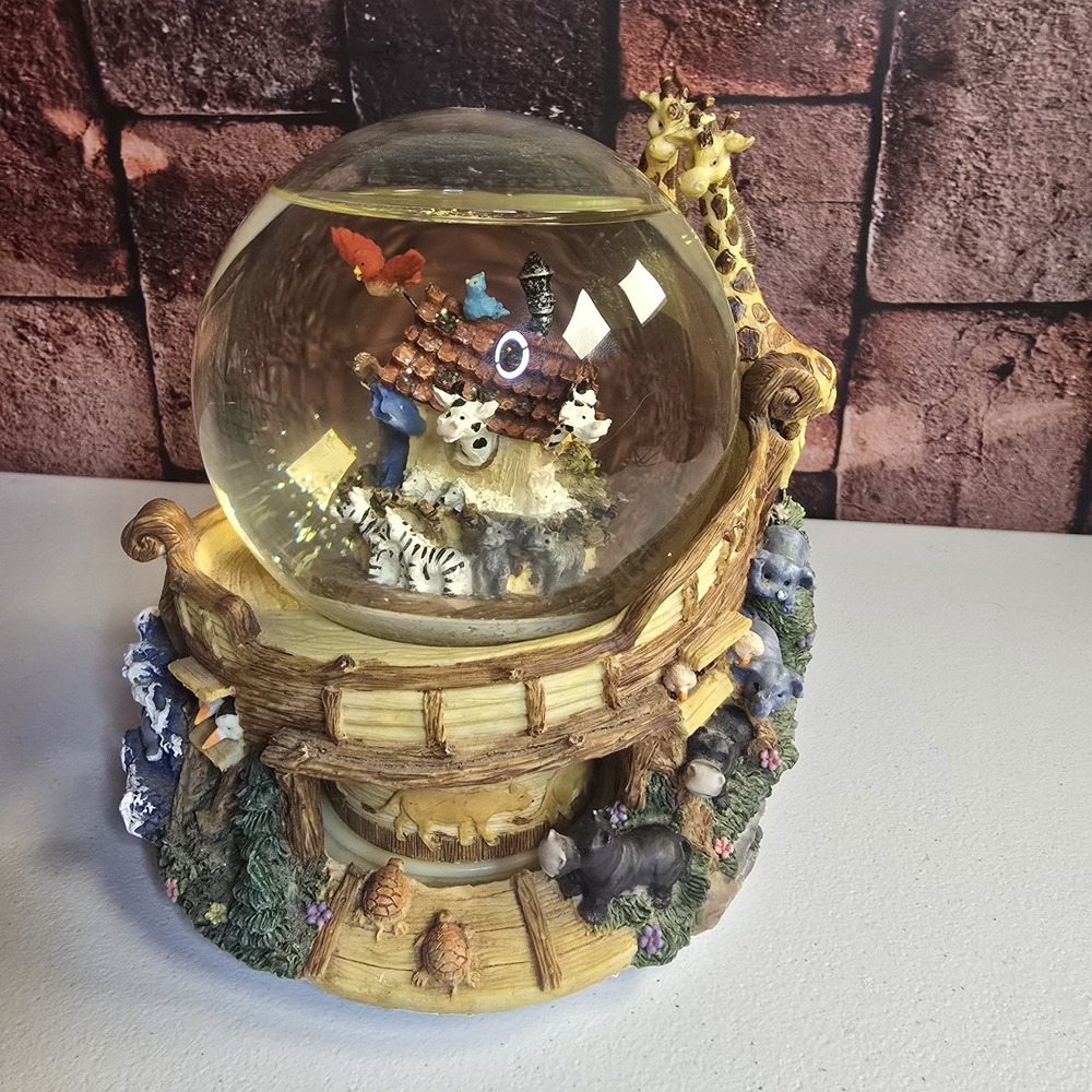 Noah's Ark Musical‎ Snow Globe Plays "Amazing Grace" Animals Boat Tested Works!